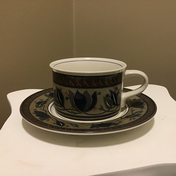 Mikasa  Arabella Flat Cup and Saucer - Picture 1 of 2